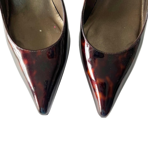 Stuart Weitzman Pointed Toe Tortoise Patent Pump | 6 - Picture 5 of 11
